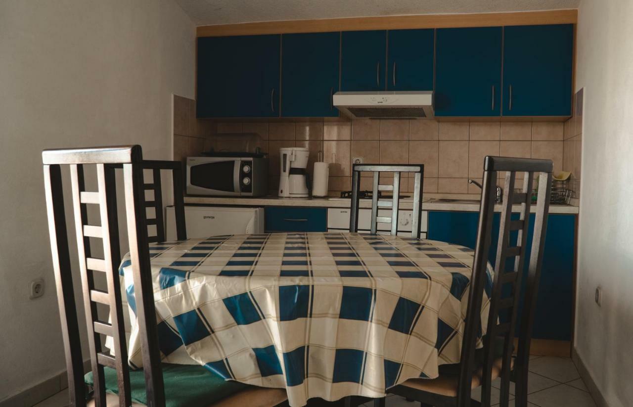Apartmán Njofra Banj Exteriér fotografie